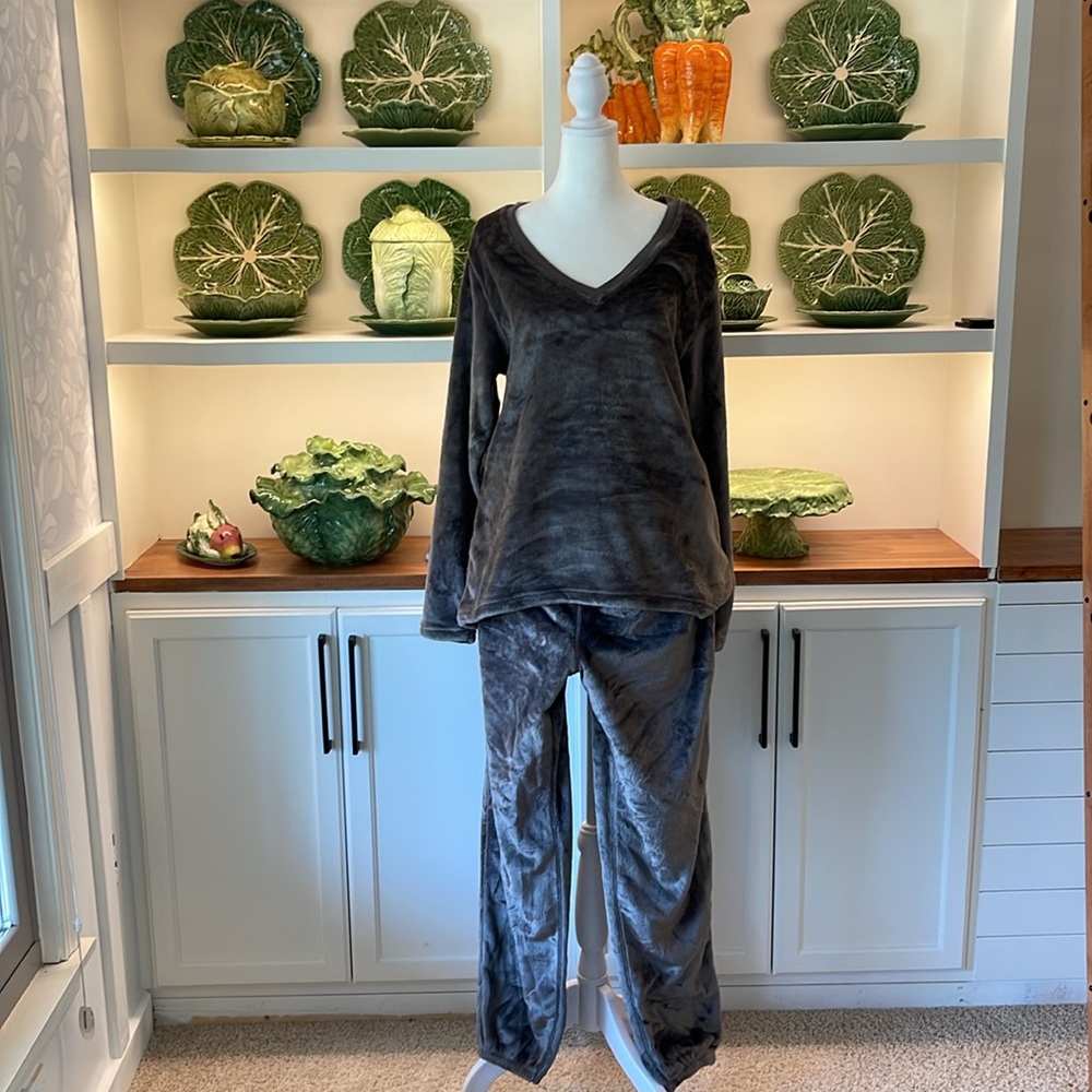 NWOT Ugg Loung Set Size L